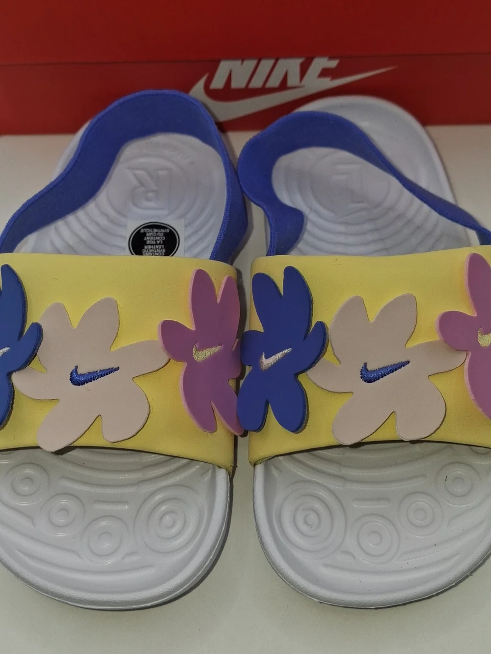 Nike Kawa /Toddler Slides (White/Sapphire/Light Magenta/Soft Yellow) Sz 9C